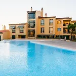 Britania Luxury Apartmán Parede