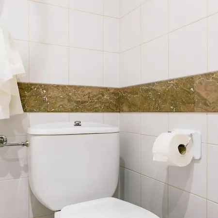 Britania Luxury Apartamento Parede